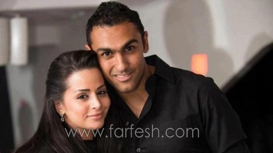  صور عمرو دياب مع طفل يلعبان الكرة ومع ام الطفل ببنطلون ممزق! صورة رقم 5