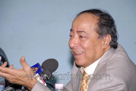 نفي شائعات حول تدهور الوضع الصحي للنجم صلاح السعدني صورة رقم 3
