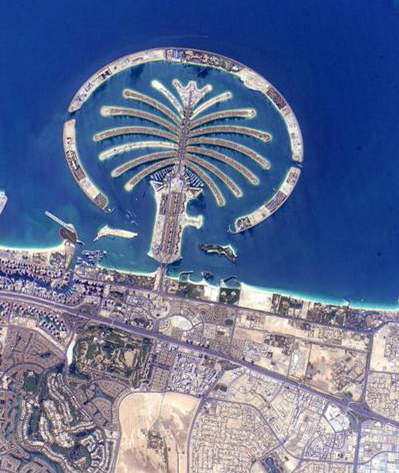 شاهد صورة دبي كما التقطها رائد فضاء اميركي من الجو صورة رقم 1