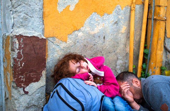 ابواب اوروبا تستقبل لاجئي سوريا الهاربين من جحيم داعش صورة رقم 8