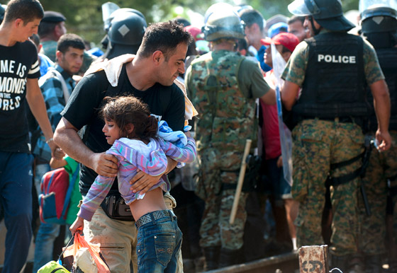 ابواب اوروبا تستقبل لاجئي سوريا الهاربين من جحيم داعش صورة رقم 22