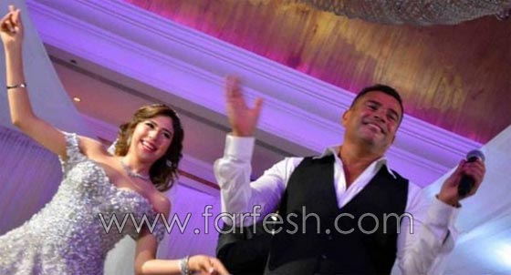 صور عمرو دياب يرقص بالعصا في زفاف ابنة صديقه  صورة رقم 10