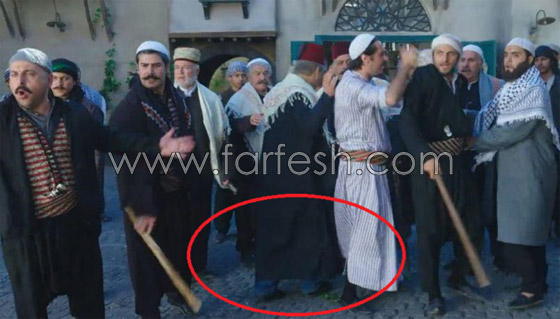 كاتب مسلسل (باب الحارة) يوضح سبب الأخطاء القاتلة في المسلسل صورة رقم 4
