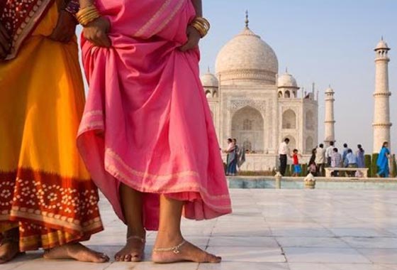  الحكم بخلع الملابسة فتاتين واغتصابهما علنا بقرية هندية والمذنب شقيقهما صورة رقم 3