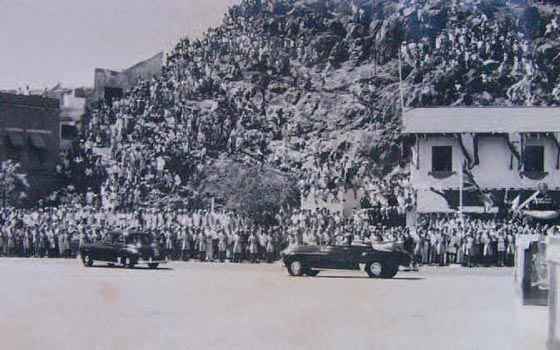 بالفيديو.. أثاث ملكة بريطانيا التي زارت اليمن قبل 61 عاما للبيع! صورة رقم 11