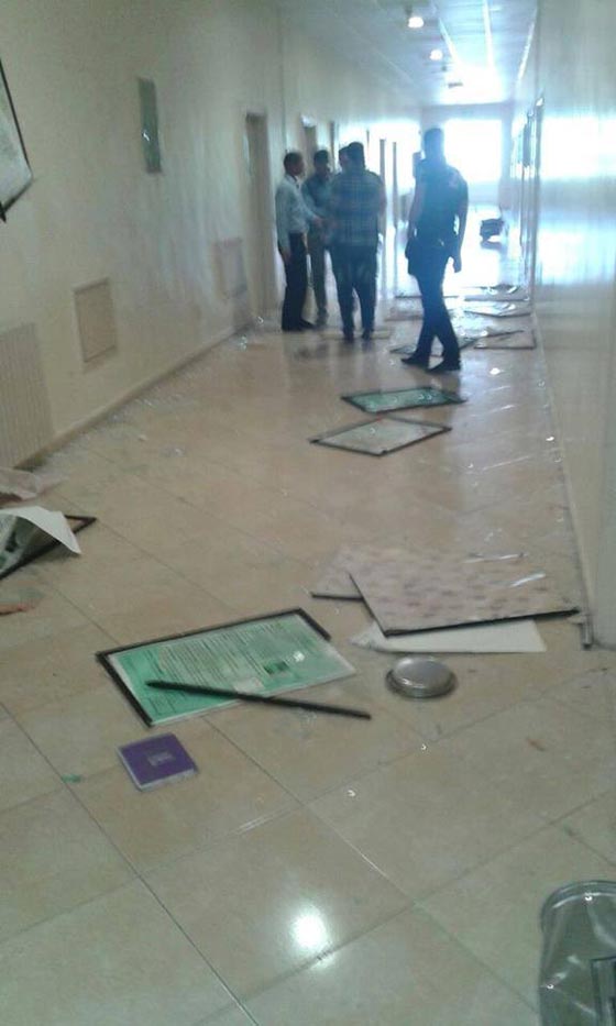 مشاجرة واسعة بين طلاب عرب 48 وطلاب عشائر الاردن بجامعة الاسراء صورة رقم 5 مشاجرة واسعة بين طلاب عرب 48 وطلاب عشائر الاردن بجامعة الاسراء صورة رقم 5