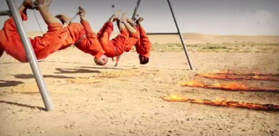 بالفيديو.. وحشية داعش تصل حد شوي العراقيين بالنار وهم احياء! صورة رقم 4 بالفيديو.. وحشية داعش تصل حد شوي العراقيين بالنار وهم احياء! صورة رقم 4