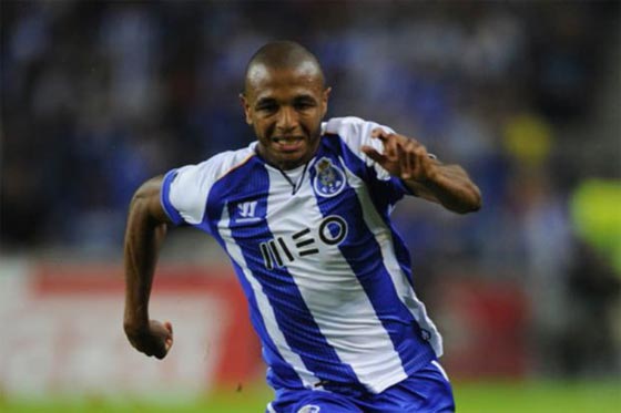 شيخ جزائري: مشاركة اللاعب براهيمي أمام مكابي تل ابيب حرام صورة رقم 7