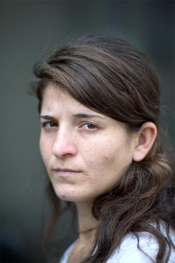 فظاعات الدواعش.. كما روتها شابة ايزيدية عايشت جحيمهم صورة رقم 2 فظاعات الدواعش.. كما روتها شابة ايزيدية عايشت جحيمهم صورة رقم 2