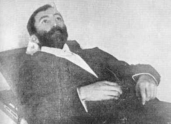 هؤلاء هم اشهر النصابين في التاريخ.. وهكذا احتالوا على ضحاياهم!! صورة رقم 5 هؤلاء هم اشهر النصابين في التاريخ.. وهكذا احتالوا على ضحاياهم!! صورة رقم 5