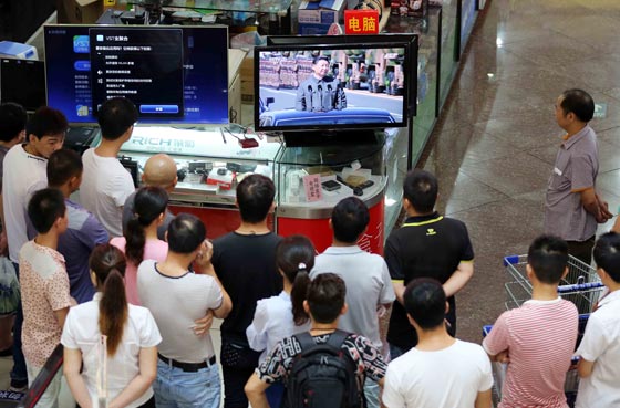 الصين تستعرض قوتها العسكرية الجبارة.. بالفيديو صورة رقم 16