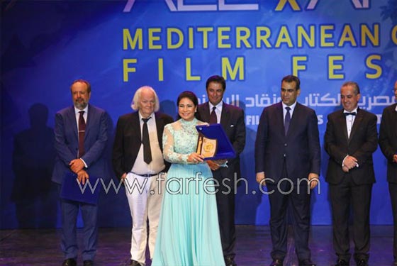 بالصور.. اطلالات النجوم بمهرجان السينما في مواجهة الارهاب صورة رقم 7