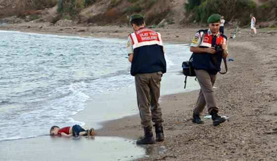 اكثر الصور تاثيرا من ازمة اللاجئين السوريين في البلاد الاوروبية.. شاهدها صورة رقم 8