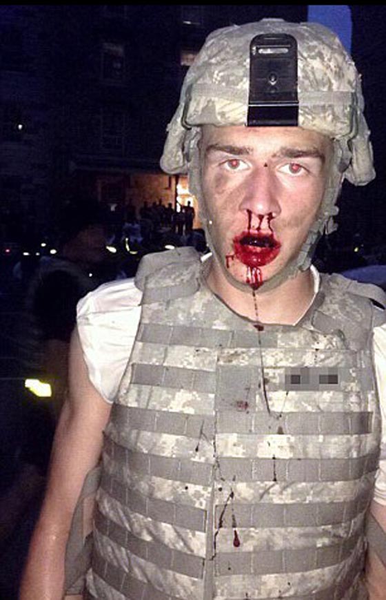 معركة الوسائد الامريكية تتحول الى حرب دموية شرسة صورة رقم 2