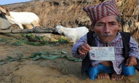 النيبال: اقصر رجل في العالم يرحل عن 75 عاما صورة رقم 3