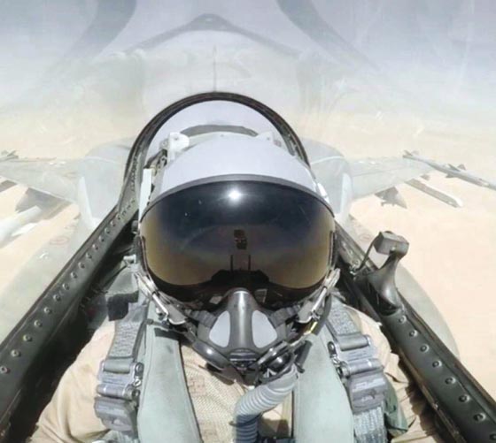 الامارات تثأر لجنودها بضرب معاقل الحوثيين بصواريخ 