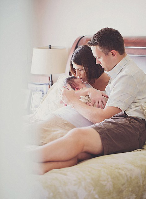 صور مؤثرة جدا: عائلة تودّع طفلتها المصابة بالسرطان بـ جلسة تصوير لتخليد حياتها القصيرة صورة رقم 4