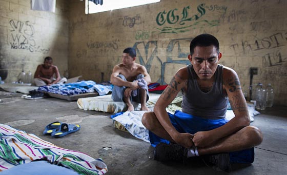 اخطر سجن بالعالم.. الشرطة تحرسه من الخارج ولا تجرؤ على دخوله صورة رقم 4
