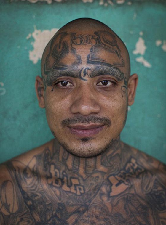 اخطر سجن بالعالم.. الشرطة تحرسه من الخارج ولا تجرؤ على دخوله صورة رقم 7