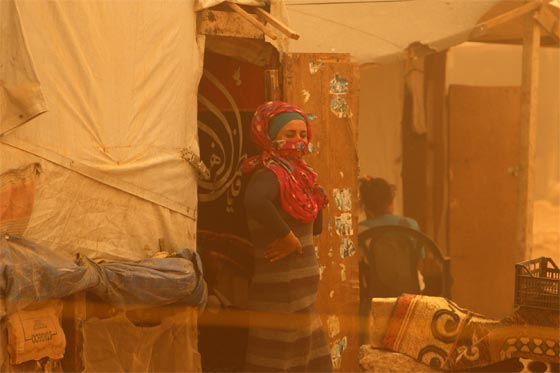 الشرق الاوسط يغرق في عاصفة ترابية.. وهذه هي آثارها المدمرة صورة رقم 2