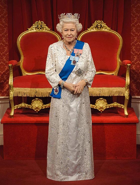 هؤلاء هم الحكام العرب والبابوات الذين عاصرتهم الملكة اليزابيث صورة رقم 25