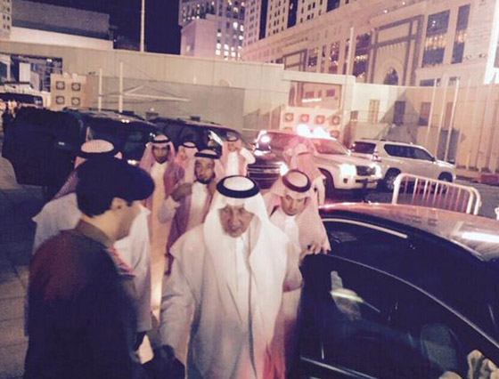 فيديو وصور حادث سقوط رافعة في الحرم المكي: مصرع 107 وإصابة  238   صورة رقم 1