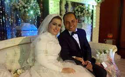 السيسي يفاجئ مواطنين في زفافهم ويرسل لهم برقيّات تهنئة مع باقة ورد صورة رقم 2