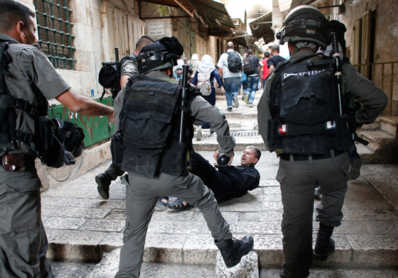 القرضاوي يدعو الى هبة كبرى دفاعا عن الاقصى وينفي تدهور صحته صورة رقم 11