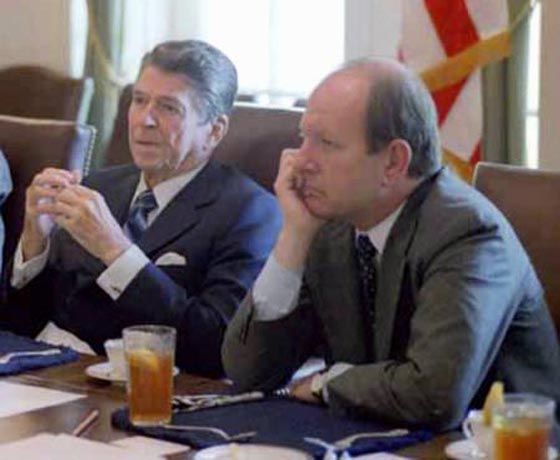 كيف اثر مايكل ديفر على الرئيس رونالد ريغان؟ صورة رقم 4