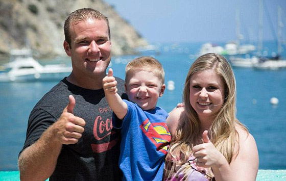 عريس يتحول الى بطل وينقذ احدى مدعواته من الموت صورة رقم 4