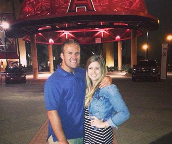 عريس يتحول الى بطل وينقذ احدى مدعواته من الموت صورة رقم 5