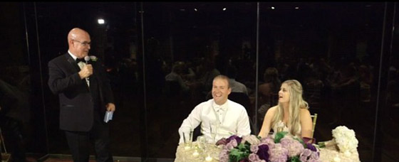 عريس يتحول الى بطل وينقذ احدى مدعواته من الموت صورة رقم 1