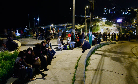 زلزال عنيف في تشيلي يصرع خمسة ويشرد مليونا، هل هو تحذير من تسونامي؟ صورة رقم 6 زلزال عنيف في تشيلي يصرع خمسة ويشرد مليونا، هل هو تحذير من تسونامي؟ صورة رقم 6