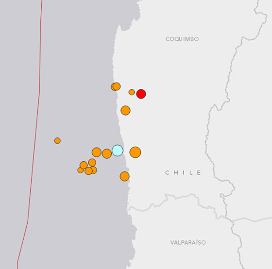 زلزال عنيف في تشيلي يصرع خمسة ويشرد مليونا، هل هو تحذير من تسونامي؟ صورة رقم 1 زلزال عنيف في تشيلي يصرع خمسة ويشرد مليونا، هل هو تحذير من تسونامي؟ صورة رقم 1