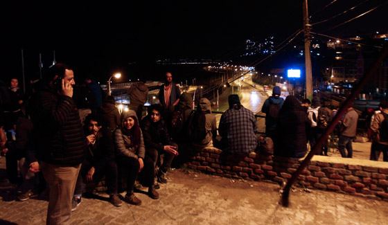 زلزال عنيف في تشيلي يصرع خمسة ويشرد مليونا، هل هو تحذير من تسونامي؟ صورة رقم 18 زلزال عنيف في تشيلي يصرع خمسة ويشرد مليونا، هل هو تحذير من تسونامي؟ صورة رقم 18