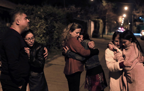 زلزال عنيف في تشيلي يصرع خمسة ويشرد مليونا، هل هو تحذير من تسونامي؟ صورة رقم 19 زلزال عنيف في تشيلي يصرع خمسة ويشرد مليونا، هل هو تحذير من تسونامي؟ صورة رقم 19