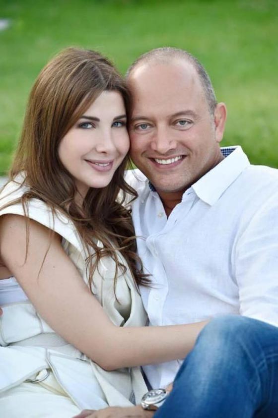 صور نانسي عجرم مع زوجها وابنتيها ايلا وميلا بدون فوتوشوب صورة رقم 10