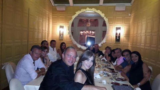 صور نانسي عجرم مع زوجها وابنتيها ايلا وميلا بدون فوتوشوب صورة رقم 14