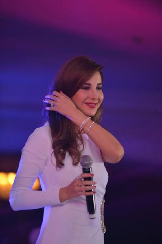 صور نانسي عجرم مع زوجها وابنتيها ايلا وميلا بدون فوتوشوب صورة رقم 47