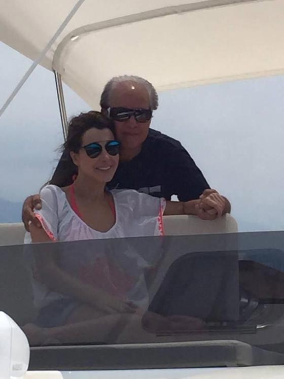 صور نانسي عجرم مع زوجها وابنتيها ايلا وميلا بدون فوتوشوب صورة رقم 62