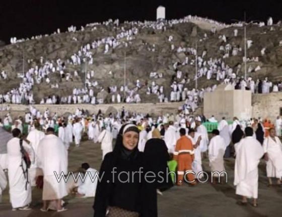 صور الفنانين والفنانات يتوجهون الى السعودية من اجل العمرة والحج صورة رقم 5
