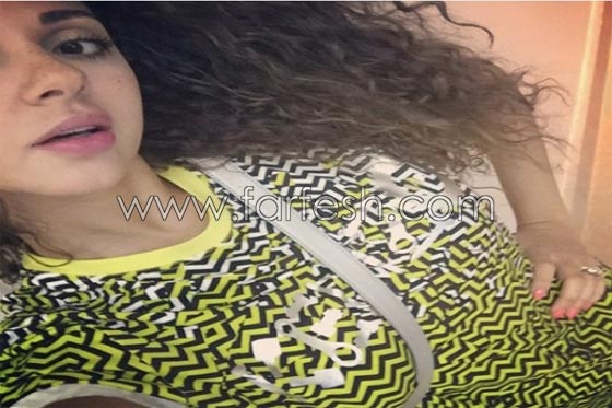 صور سيلفي فشل فيها المشاهير واظهرتهم في اطلالة غريبة او قبيحة صورة رقم 3