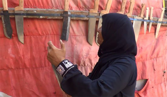 مصريتان تعملان بالجزارة وتثبتان ان هذه المهنة للنساء ايضا صورة رقم 3