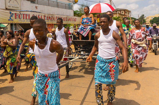 ملوك بنين فقدوا سلطتهم وحافظوا على كبريائهم وسلطتهم الخارقة صورة رقم 5 ملوك بنين فقدوا سلطتهم وحافظوا على كبريائهم وسلطتهم الخارقة صورة رقم 5