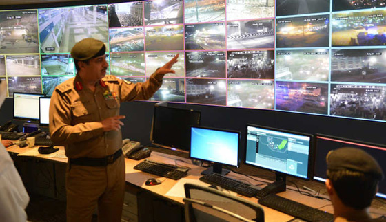 7000 كاميرا بالغة الدقة في مشعر منى لضمان حج آمن وناجح صورة رقم 4