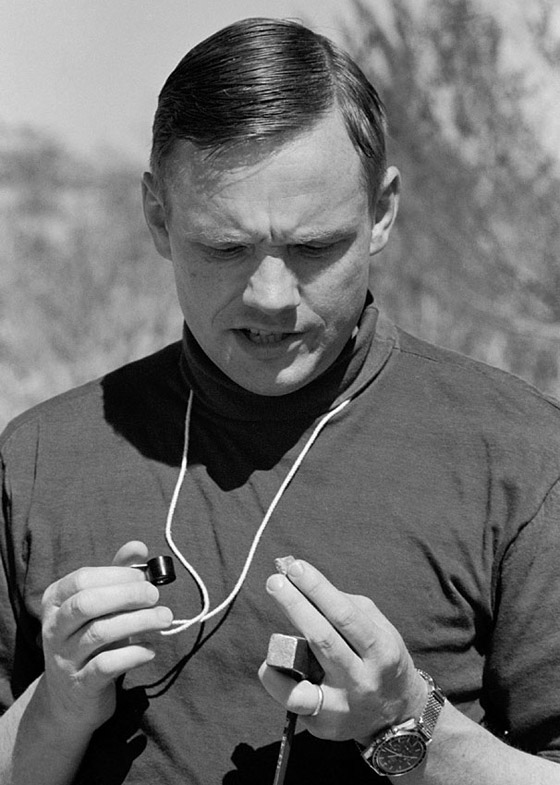 المغامرات الاولى لارمسترونغ قبل اخضاعه للقمر.. بدات في السادسة صورة رقم 19