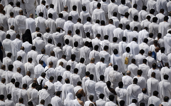 تدافع الحجاج في منى صباح العيد يتسبب بوفاة واصابة المئات منهم صورة رقم 3 تدافع الحجاج في منى صباح العيد يتسبب بوفاة واصابة المئات منهم صورة رقم 3