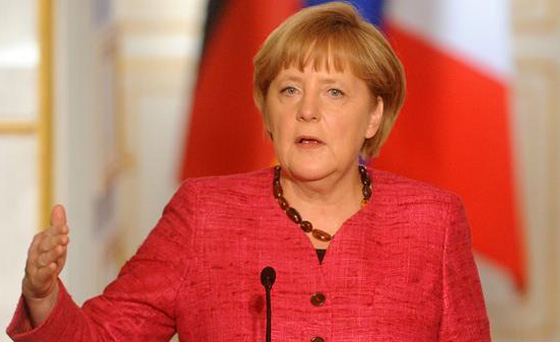 ميركل تدعو لاشراك الاسد في مفاوضات الحل وهولاند يدعو لرحيله صورة رقم 1