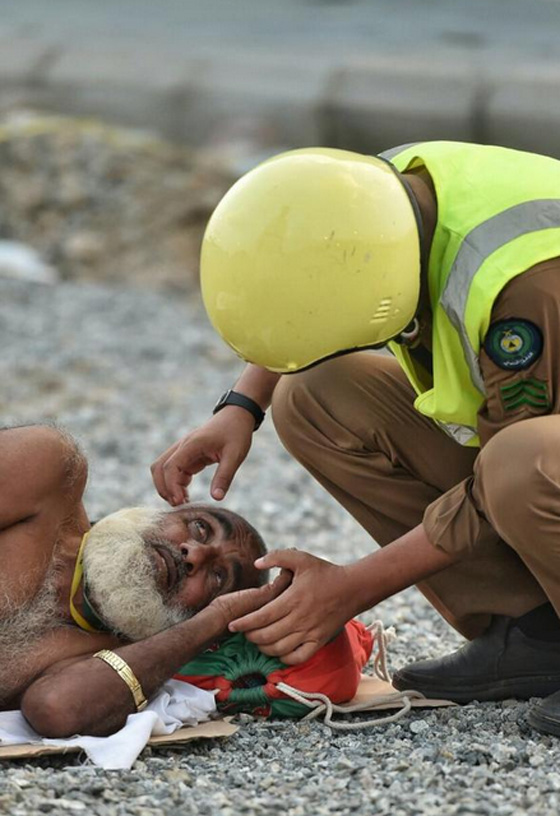 تدافع الحجاج في منى صباح العيد يتسبب بوفاة واصابة المئات منهم صورة رقم 6 تدافع الحجاج في منى صباح العيد يتسبب بوفاة واصابة المئات منهم صورة رقم 6