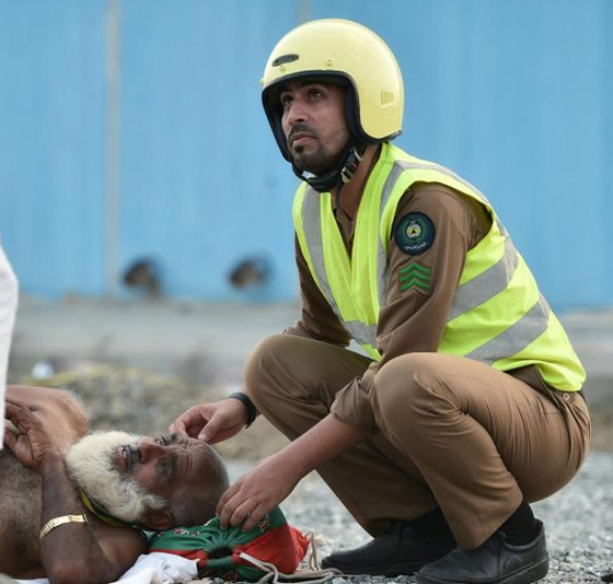 تدافع الحجاج في منى صباح العيد يتسبب بوفاة واصابة المئات منهم صورة رقم 7 تدافع الحجاج في منى صباح العيد يتسبب بوفاة واصابة المئات منهم صورة رقم 7